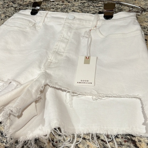 Good American Cut-Off Shorts - Picture 6 of 8